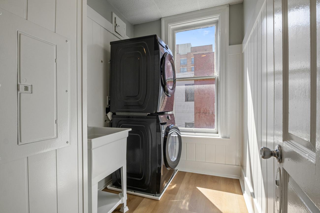 In-unit laundry